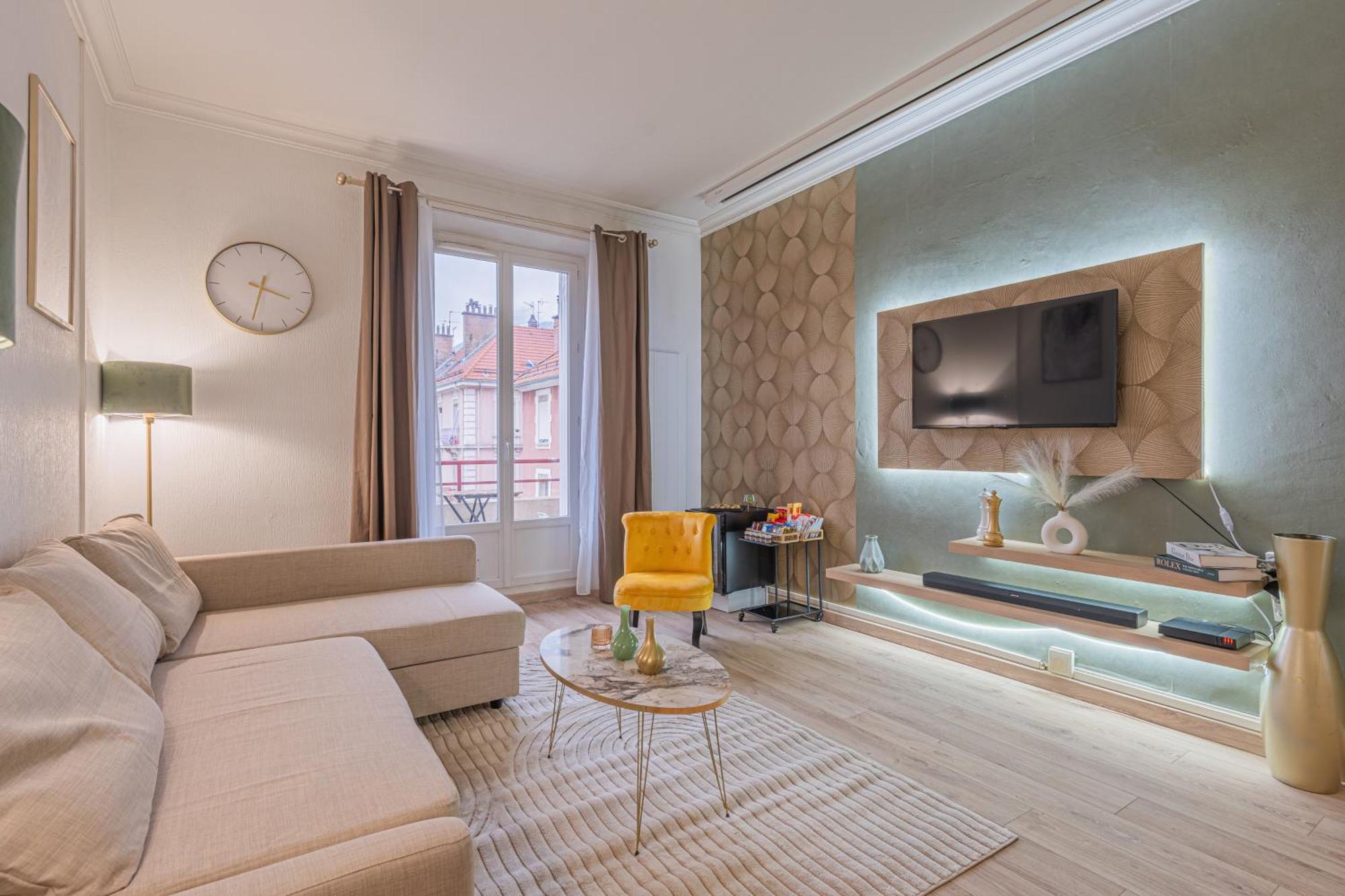 Appartamento Luxury Cinephile - Netflix - 2 Balcons - Garage Prive - Minibar Grenoble Esterno foto