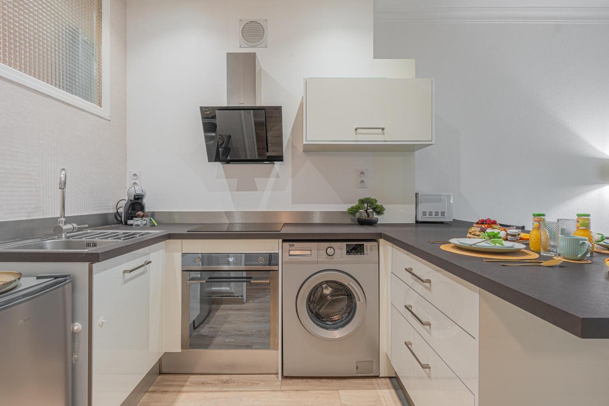 Appartamento Luxury Cinephile - Netflix - 2 Balcons - Garage Prive - Minibar Grenoble Esterno foto