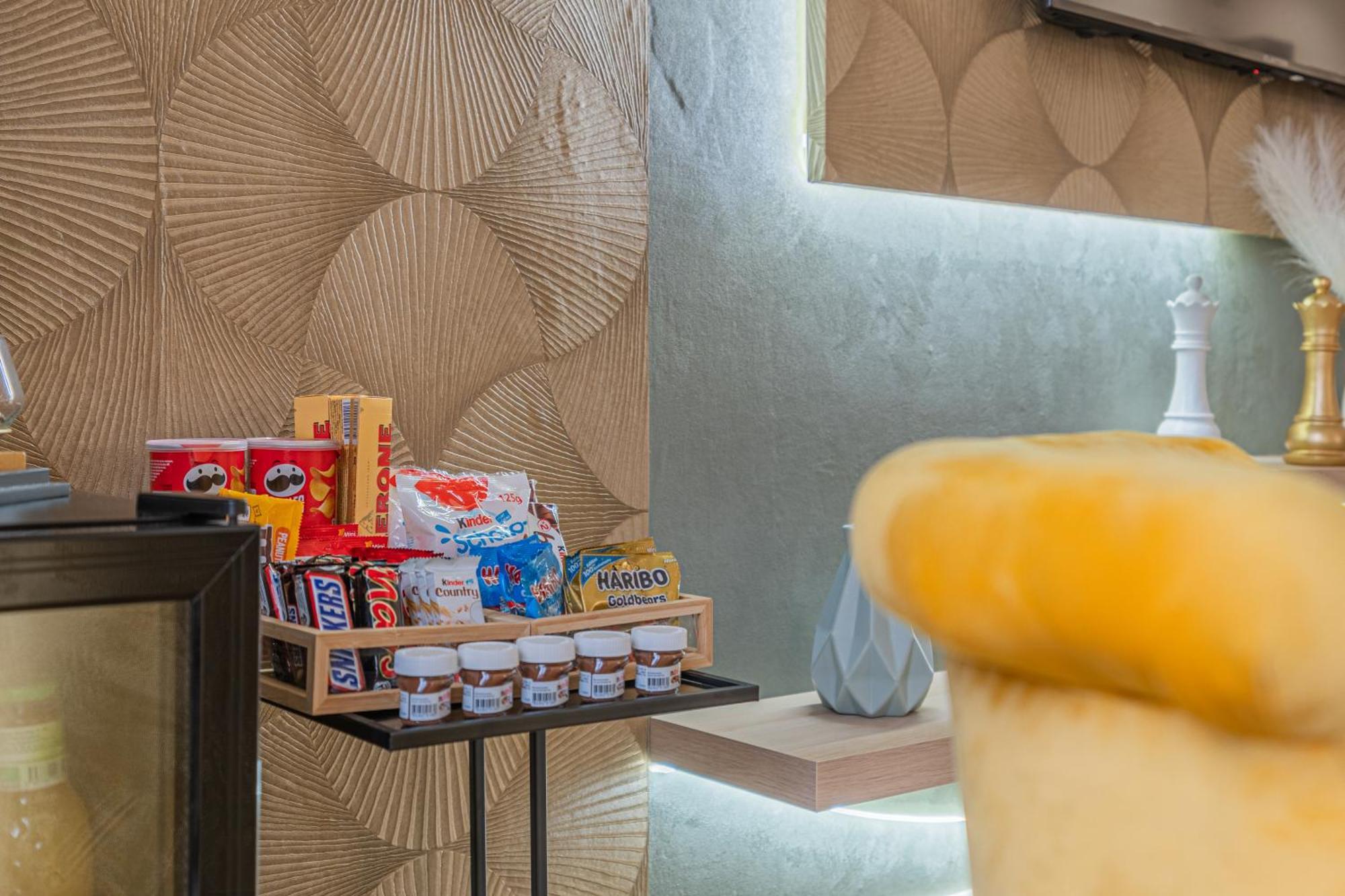 Appartamento Luxury Cinephile - Netflix - 2 Balcons - Garage Prive - Minibar Grenoble Esterno foto