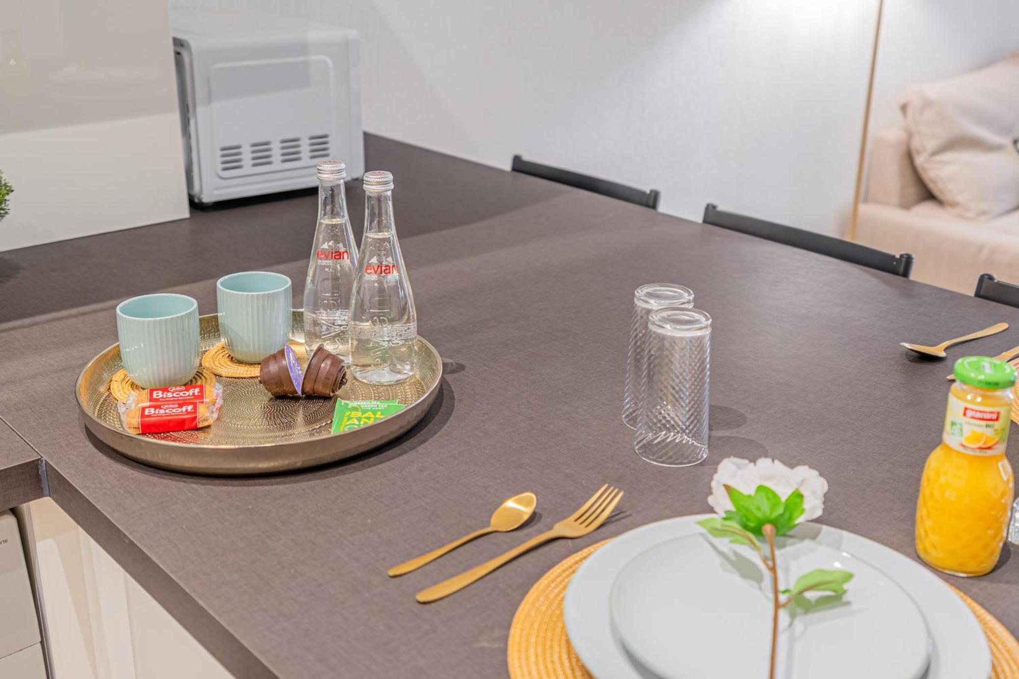 Appartamento Luxury Cinephile - Netflix - 2 Balcons - Garage Prive - Minibar Grenoble Esterno foto